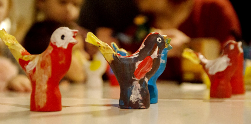 Drewniane kolorowe ptaszki