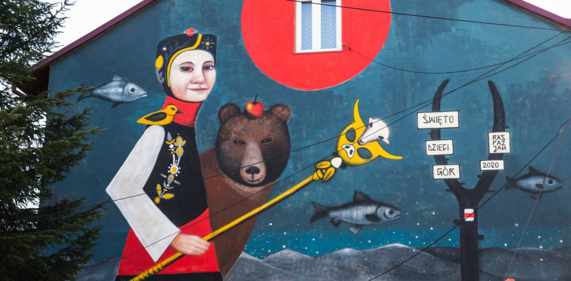 Mural na ścianie budynku